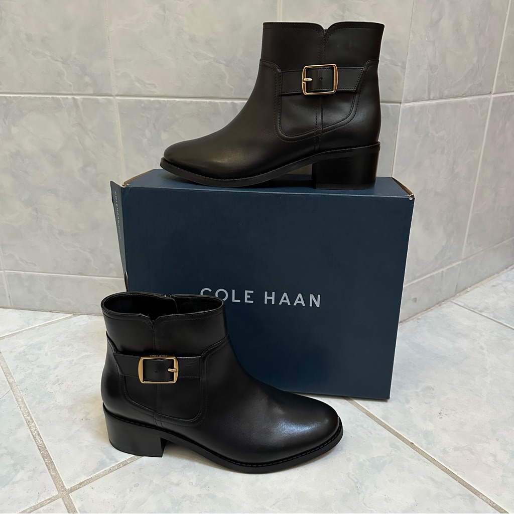 Cole Haan Thayer Women's Block Heel Chelsea Buckle Black Leather Boots Sz 6